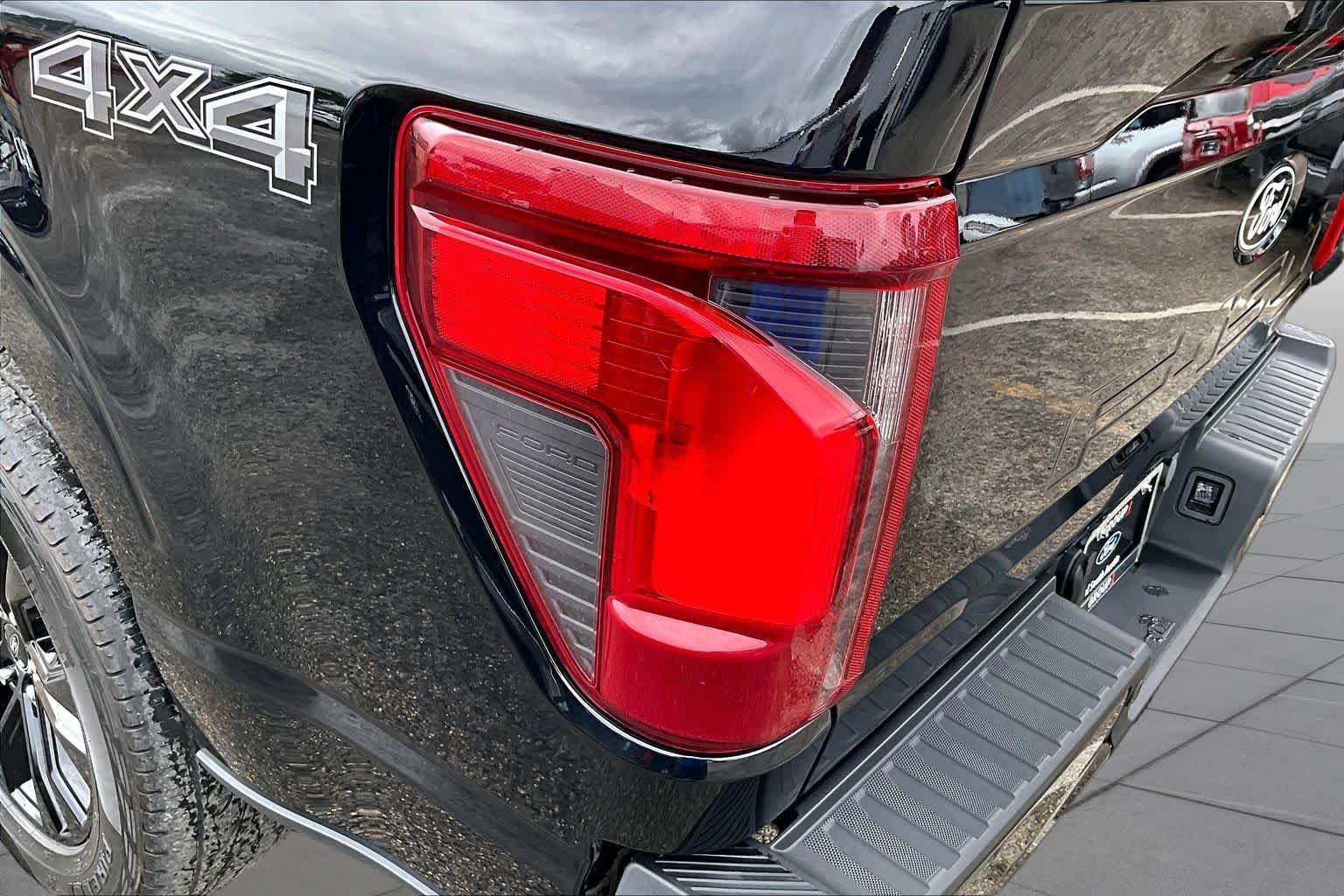 Certified Used 2024 Agate Black Metallic Ford XLT image 28