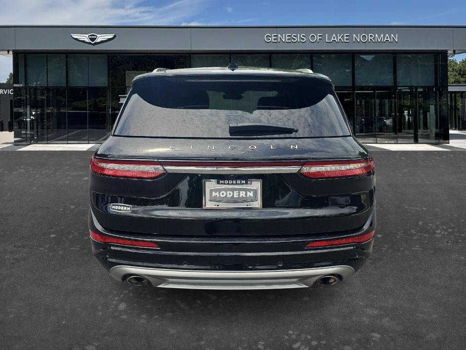 Used 2020 Black Lincoln Reserve image 8