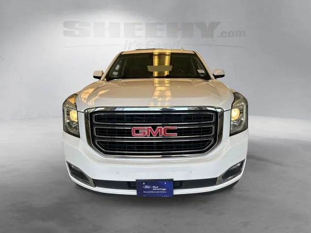 Used 2020 Summit White GMC  image 18