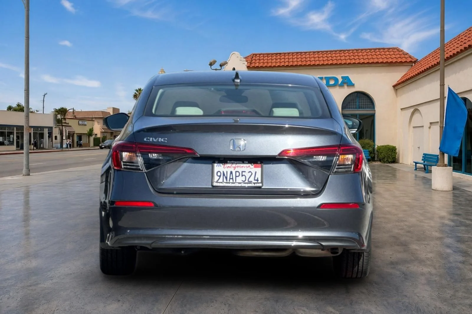 Certified Used 2024 Meteorite Gray Metallic Honda LX image 5