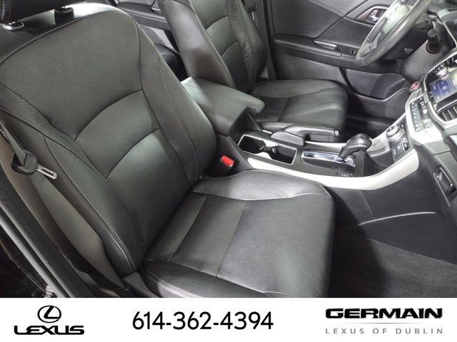 Used 2013 Black Honda Touring image 28