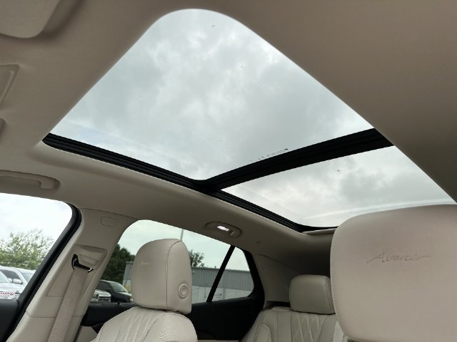 Used 2023 Ebony Twilight Metallic Buick Avenir image 25