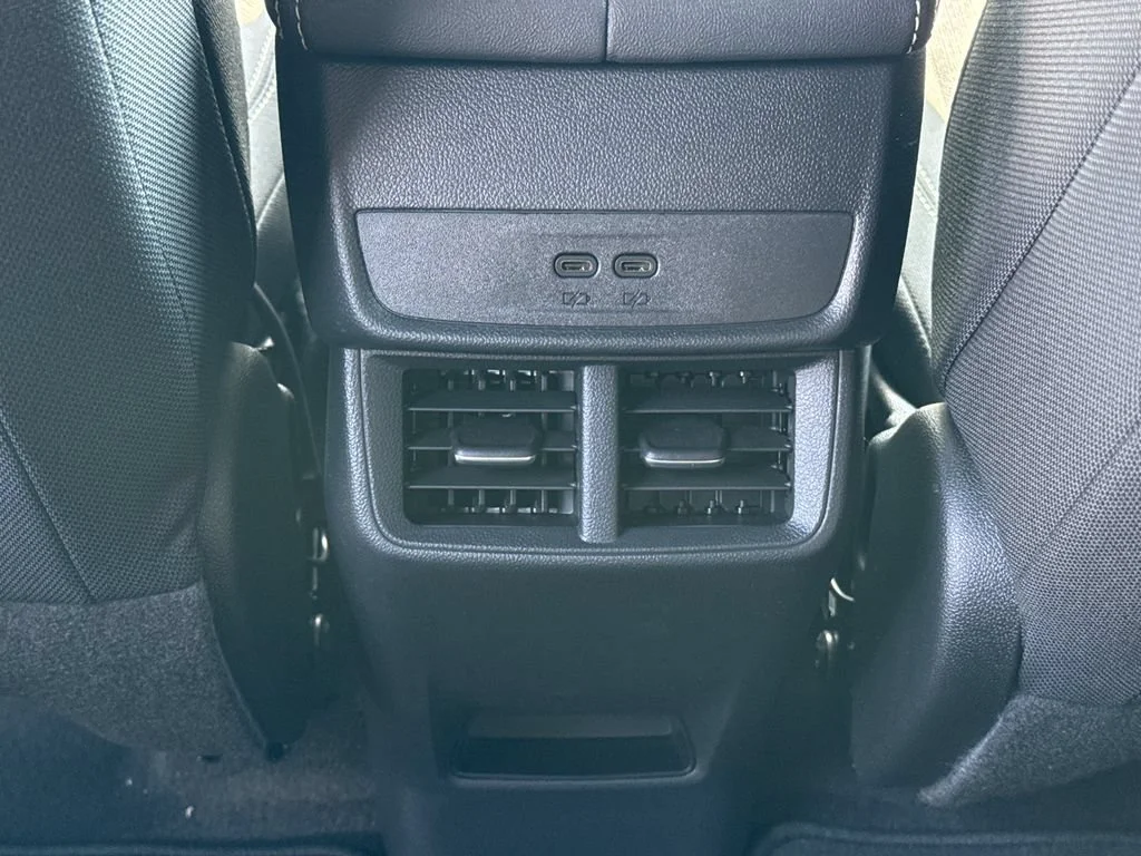 New 2027 Ebony Twilight Metallic GMC Elevation image 28