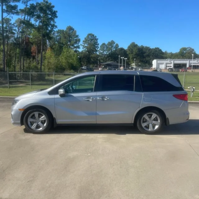 Used 2019 Lunar Silver Metallic Honda EX-L image 3