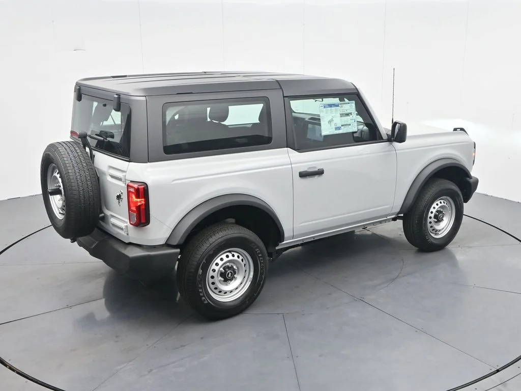 New 2026 Avalanche Gray Ford Base image 26