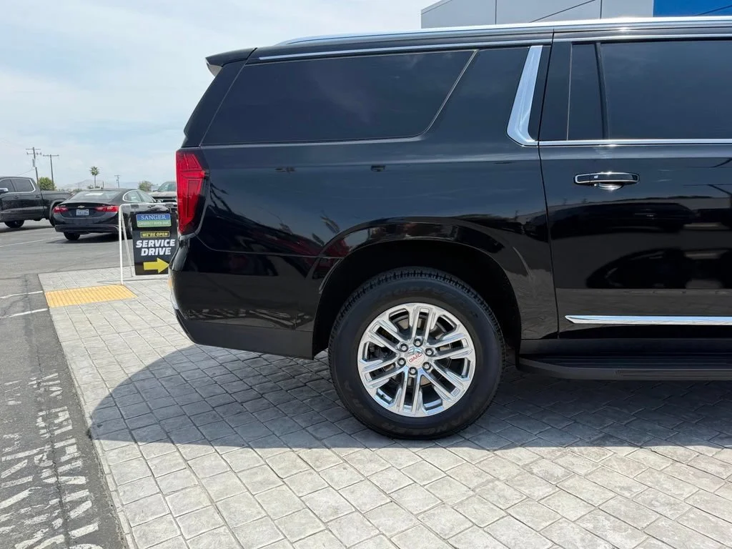 Used 2023 Onyx Black GMC SLT image 14