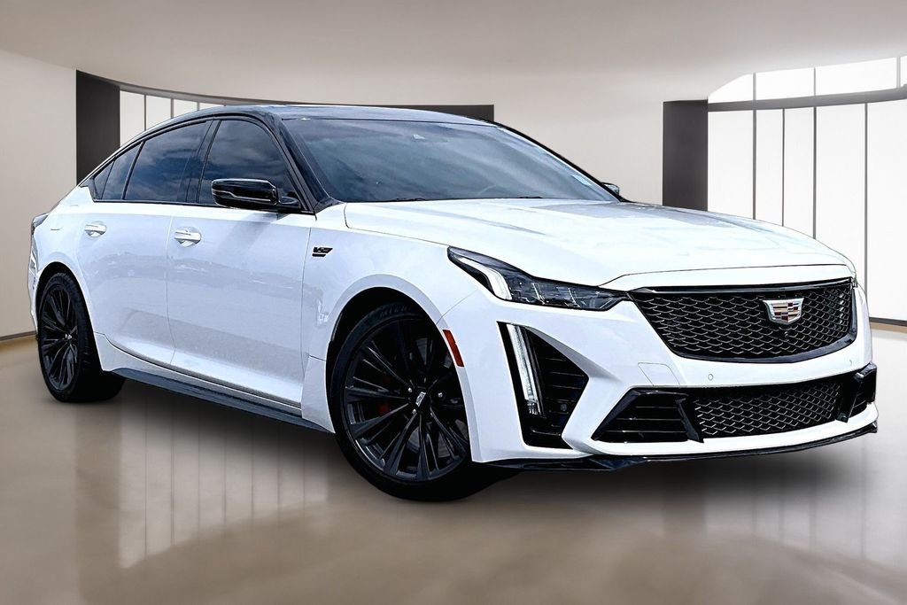 Used 2024 White Cadillac V-Series image 11