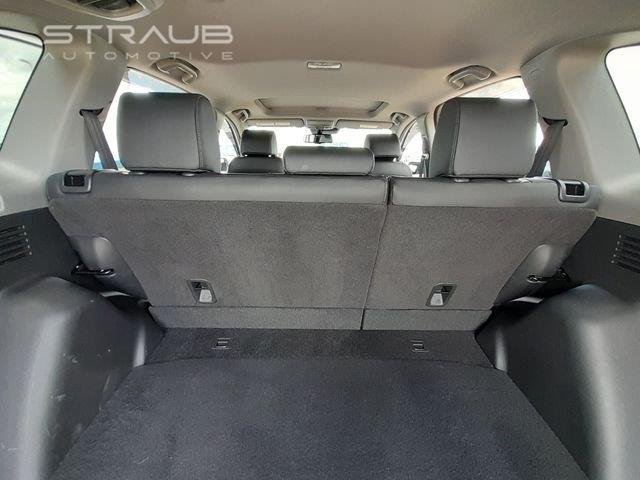 Used 2020 Lunar Silver Metallic Honda Touring image 55