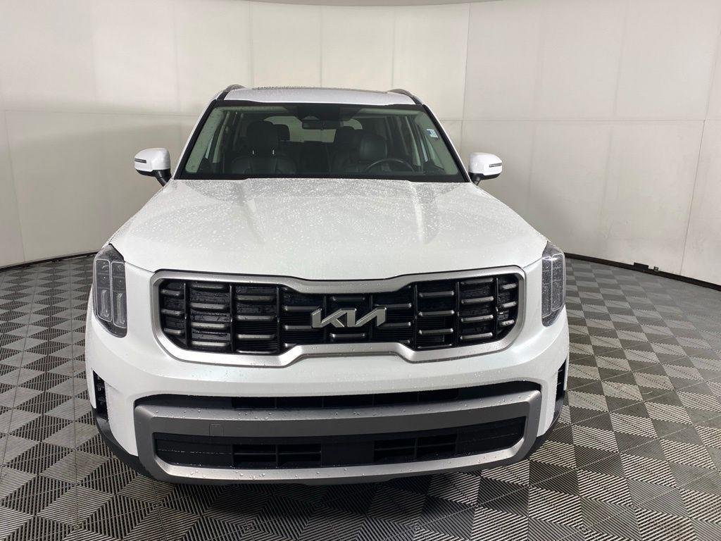 Used 2025 White Pearl Kia S image 2
