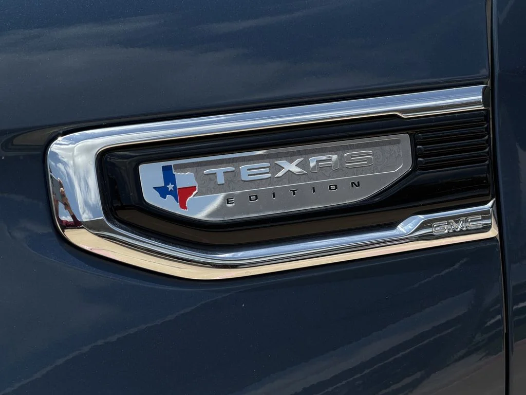 Used 2024 Blue GMC SLT image 10