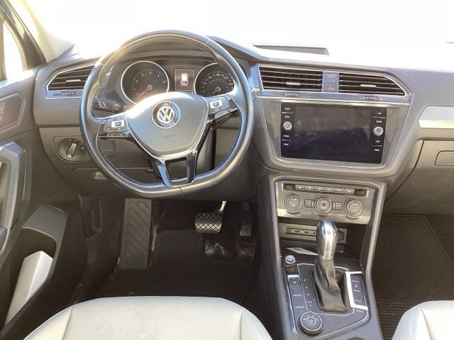Certified Used 2019 Silk Blue Metallic Volkswagen 2.0T SE image 20
