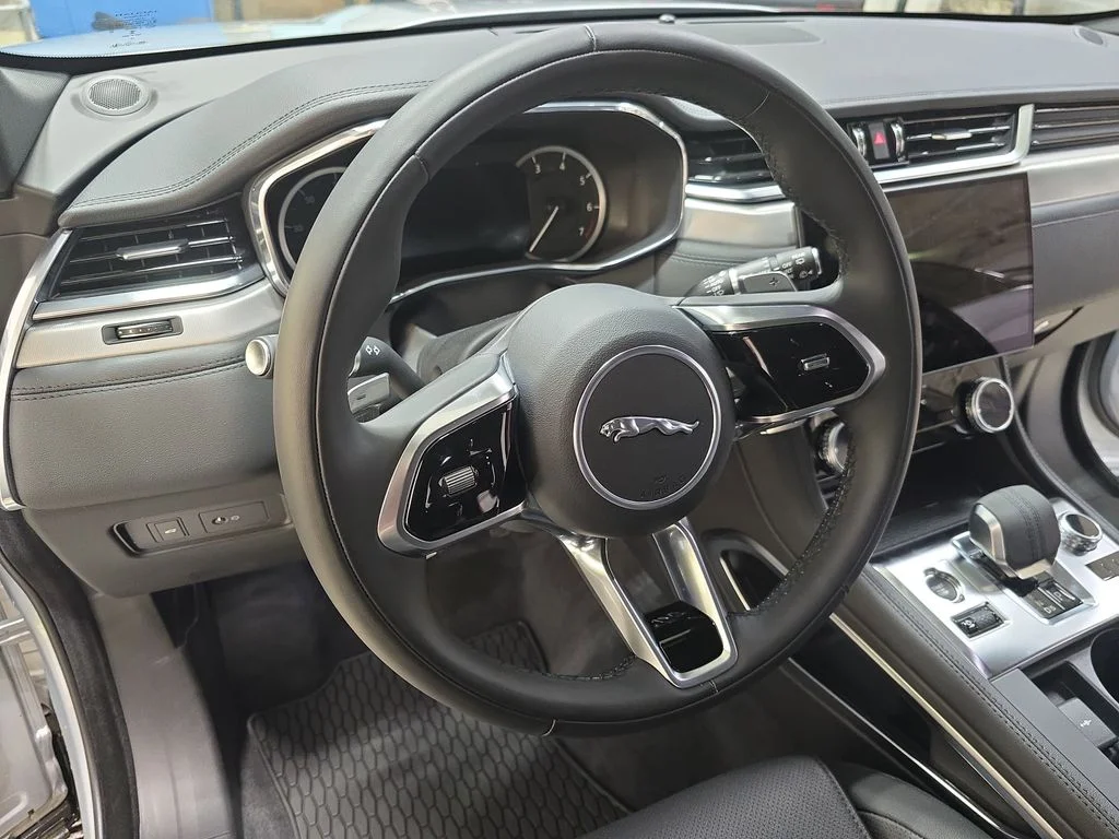 Used 2023 Silver Jaguar P250 S image 17