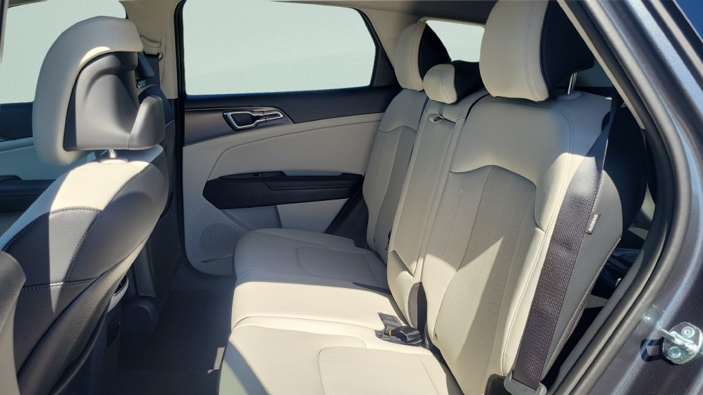 New 2027 Gravity Gray Kia EX image 10
