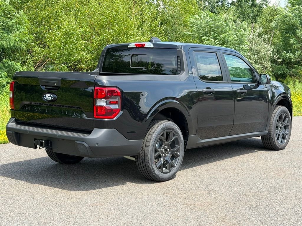 New 2026 Shadow Black Ford XLT image 28