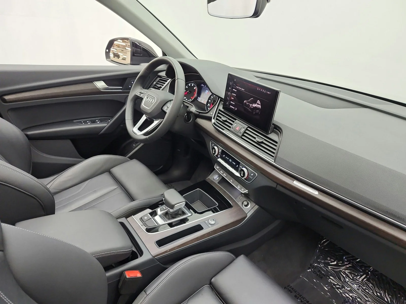 Used 2024 Mythos Black Metallic Audi S line Premium 45 TFSI quattro image 18