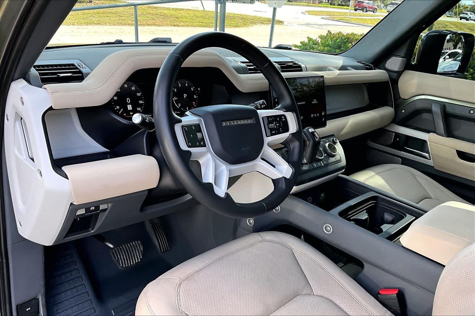 Used 2023 Pangea Green Metallic Land Rover SE image 18
