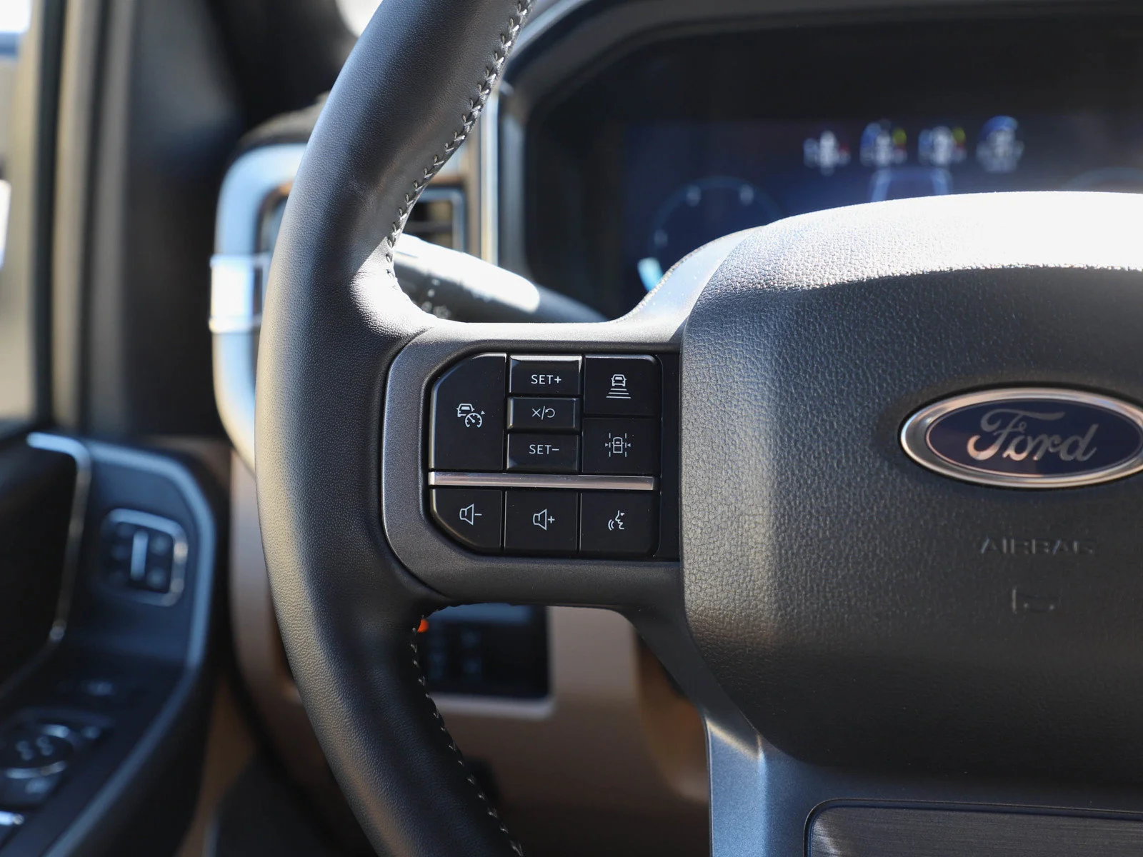 Used 2024 Bronze Metallic Ford Lariat image 26