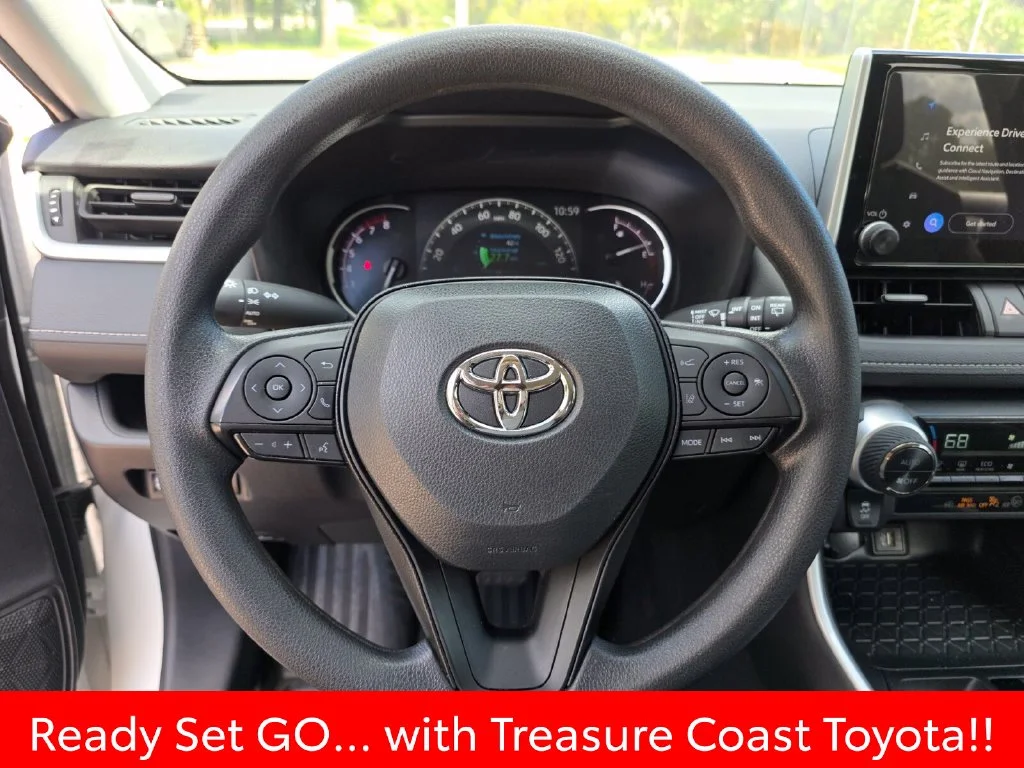 Used 2025 White Toyota XLE image 30