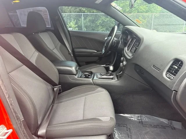 Used 2022 Go Mango Dodge SXT image 9
