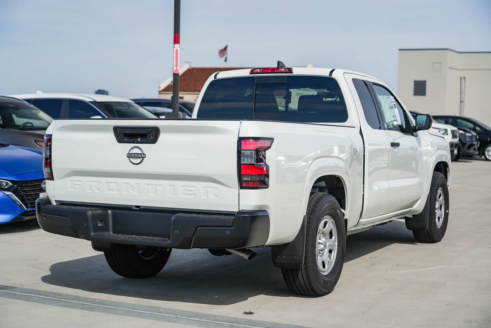 New 2026 Glacier White Nissan S image 6
