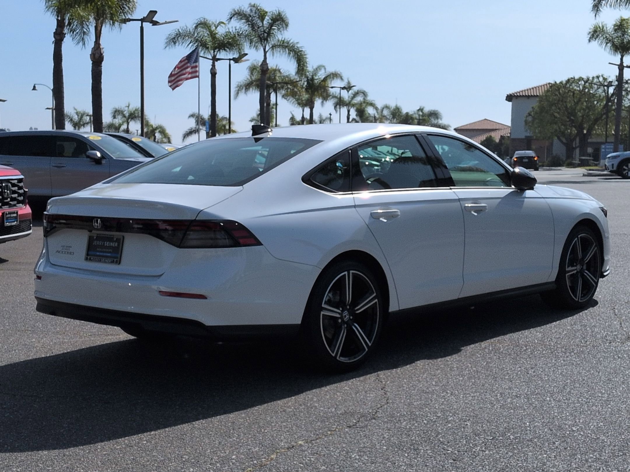 New 2026 Platinum White Pearl Honda SE image 9