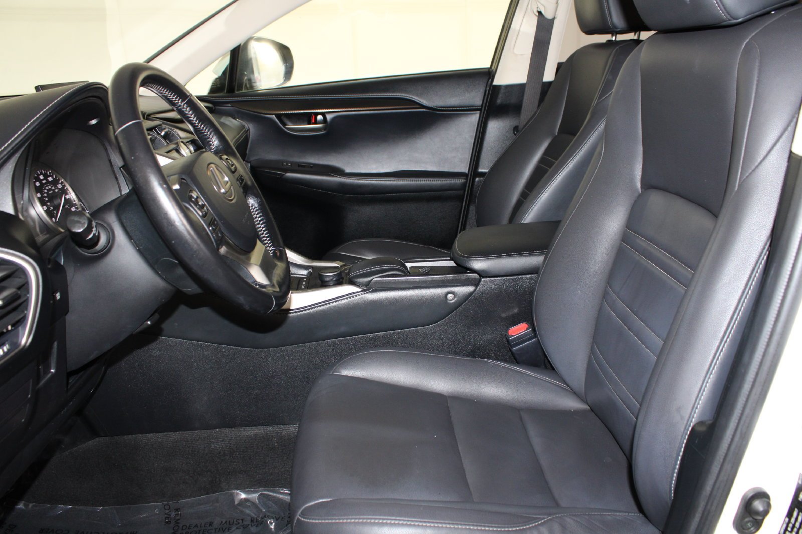 Used 2017 White Lexus 200t image 19