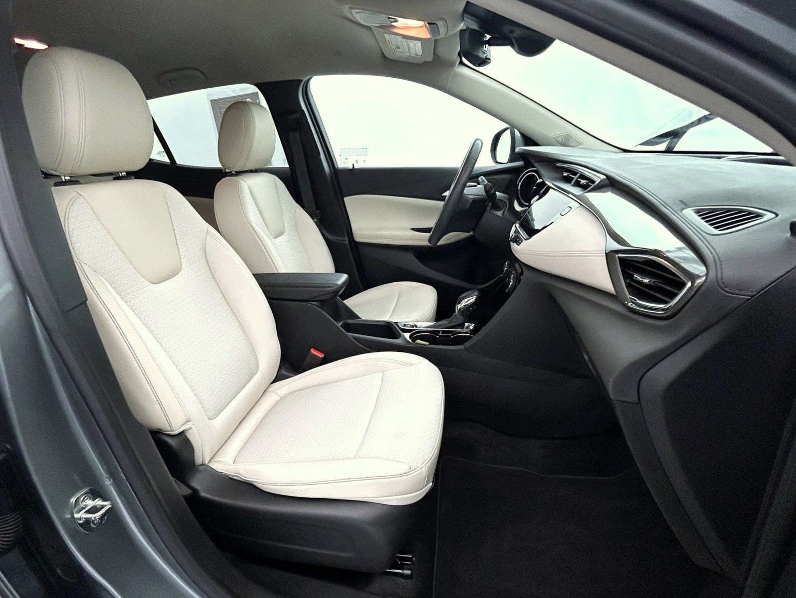 Used 2023 Gray Buick Preferred image 15