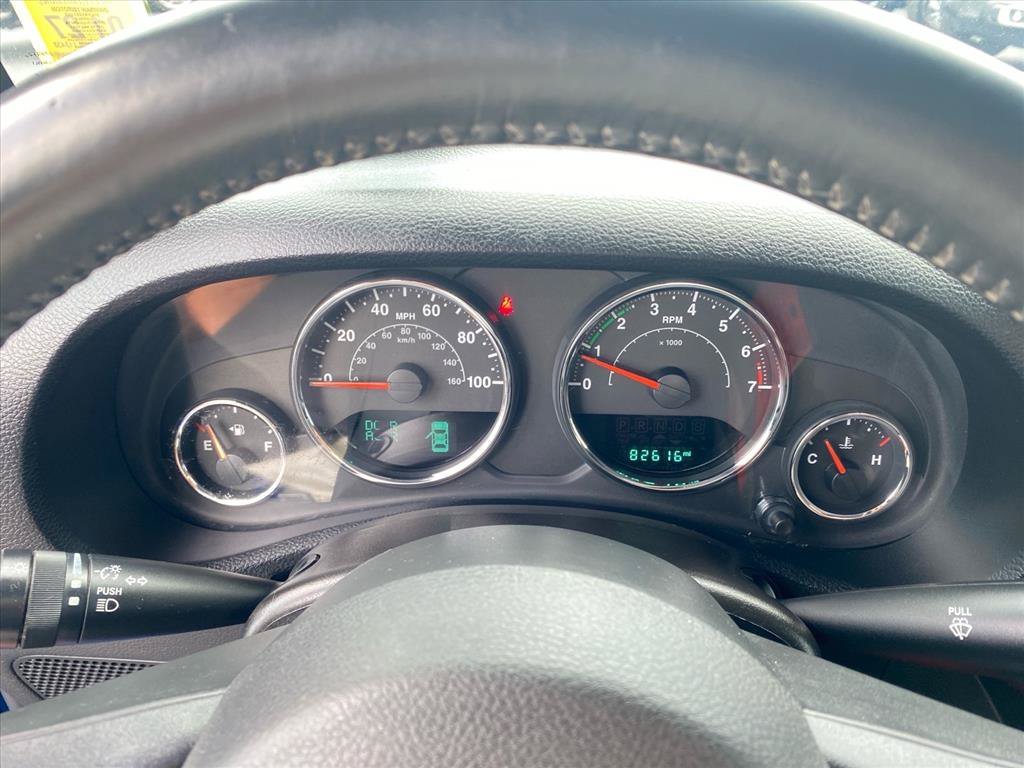 Used 2016 Hydro Blue Pearlcoat Jeep Sport image 17