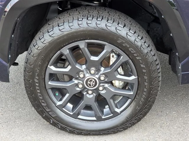 2023 Toyota Tundra Platinum - Photo 18