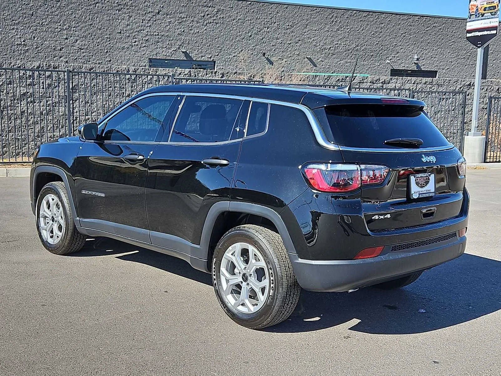 Used 2025 Diamond Black Crystal Pearlcoat Jeep Sport image 6