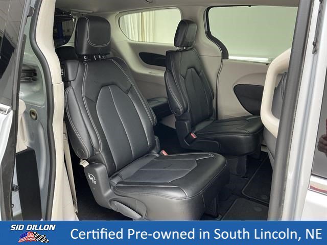 Used 2023 Silver Mist Clearcoat Chrysler Touring L image 22