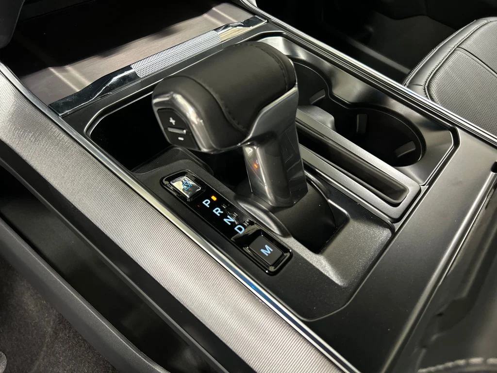 New 2026 Black Ford Platinum image 29