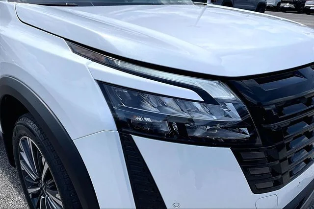 New 2026 Nissan Pathfinder Platinum 4D Sport Utility