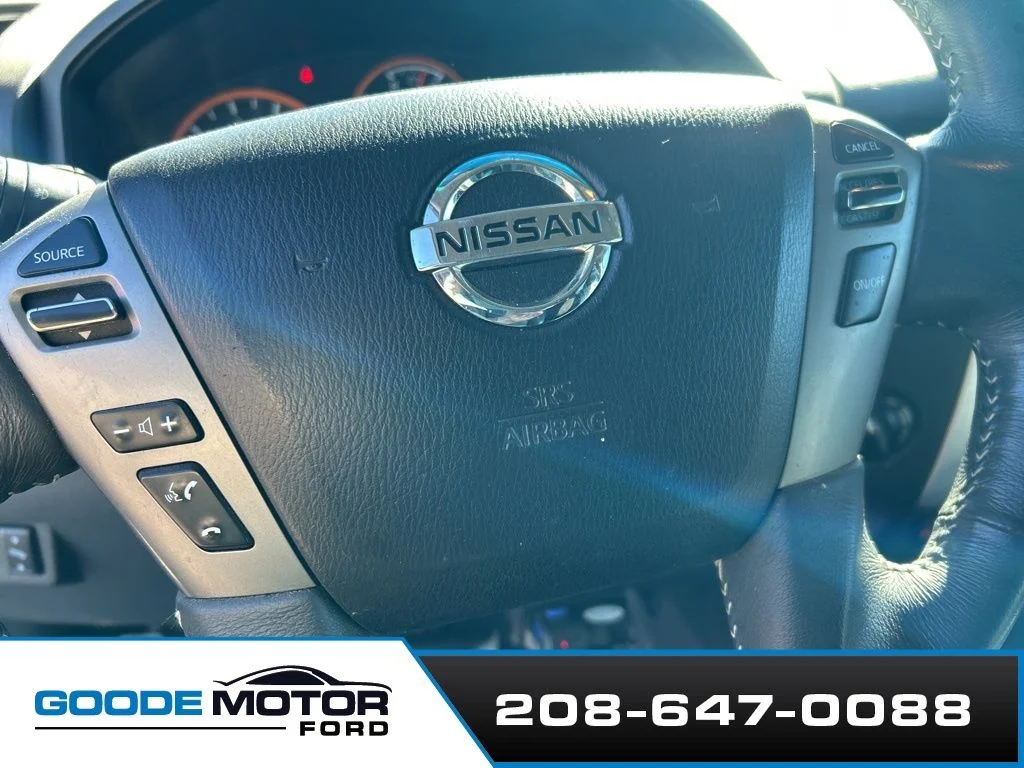 Used 2014 Cayenne Red Nissan PRO-4X image 8