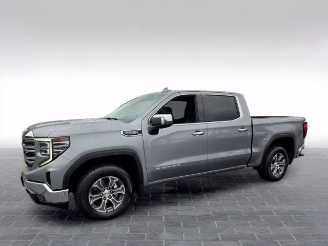 Used 2025 Sterling Metallic GMC SLT image 3