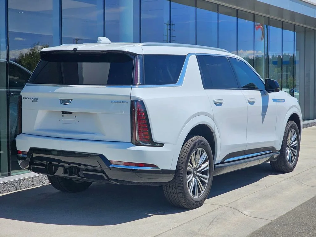 New 2026 Vibrant White Tricoat Cadillac Luxury image 5