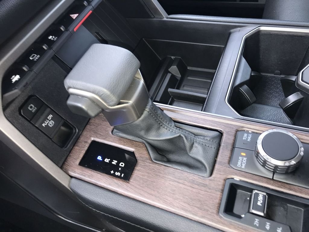 Used 2025  Toyota Limited image 19