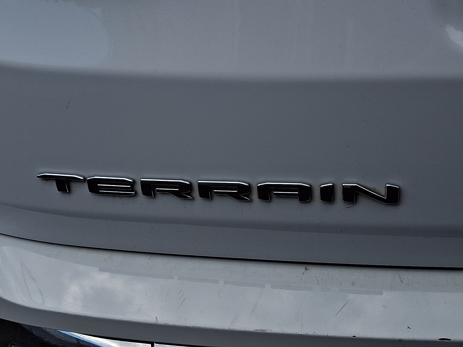 Used 2024 Summit White - GAZ GMC FWD SLT image 29