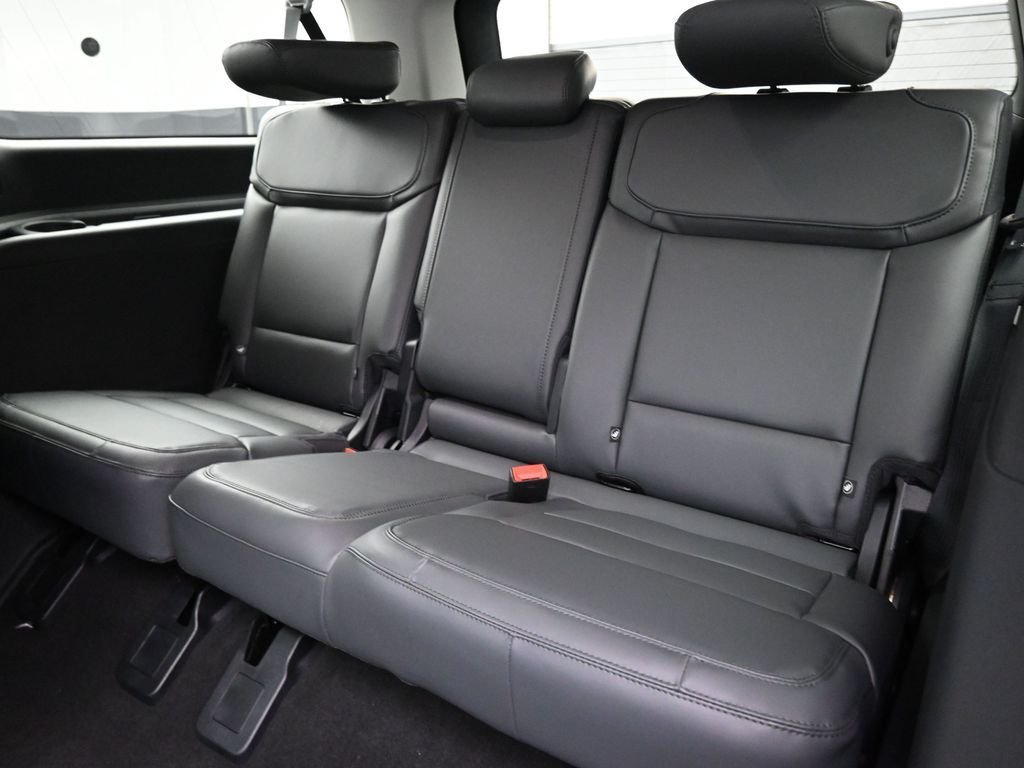New 2026 Agate Black Metallic Ford Active image 21
