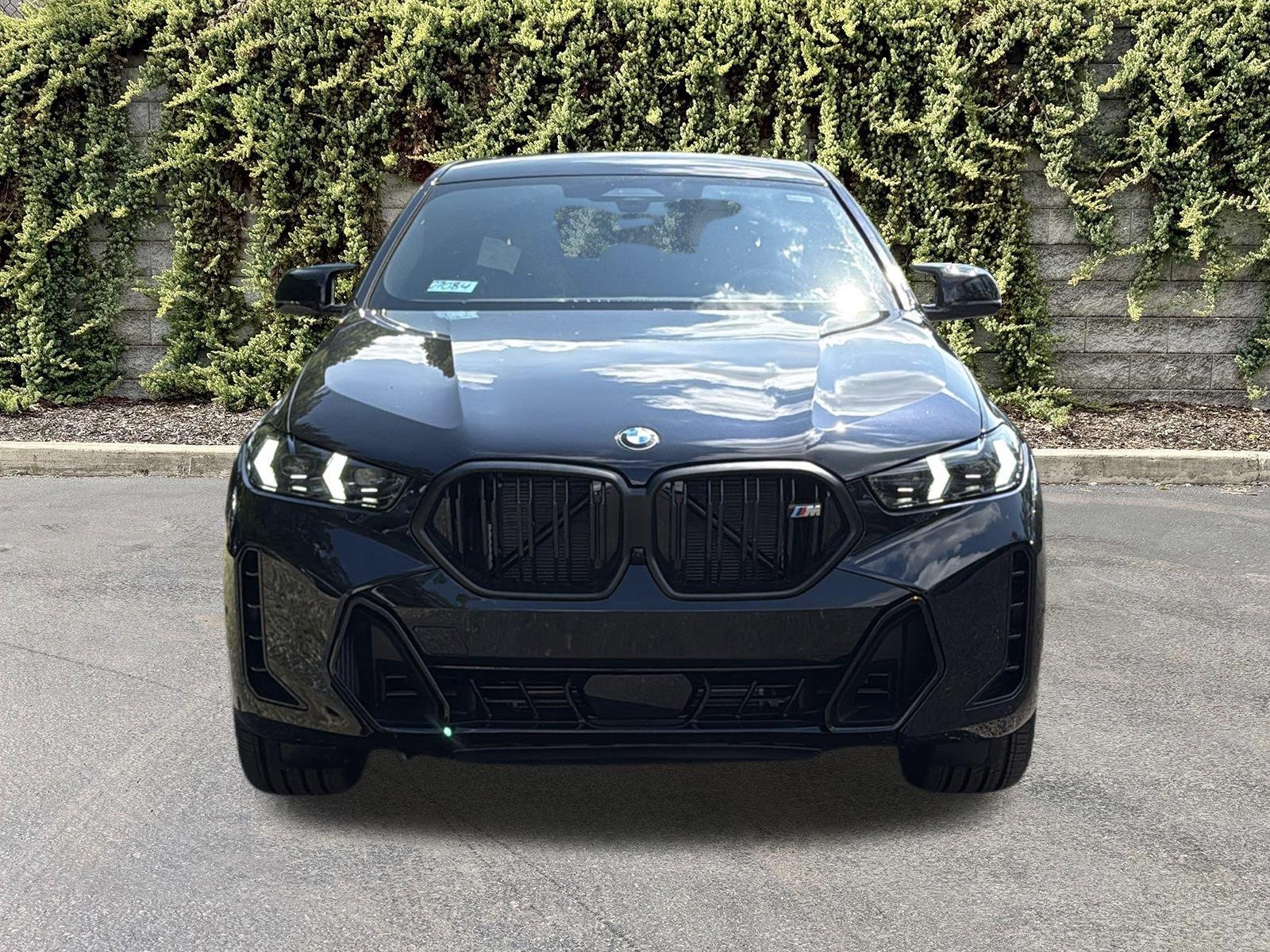 New 2027 Carbon Black Metallic BMW M60i image 2