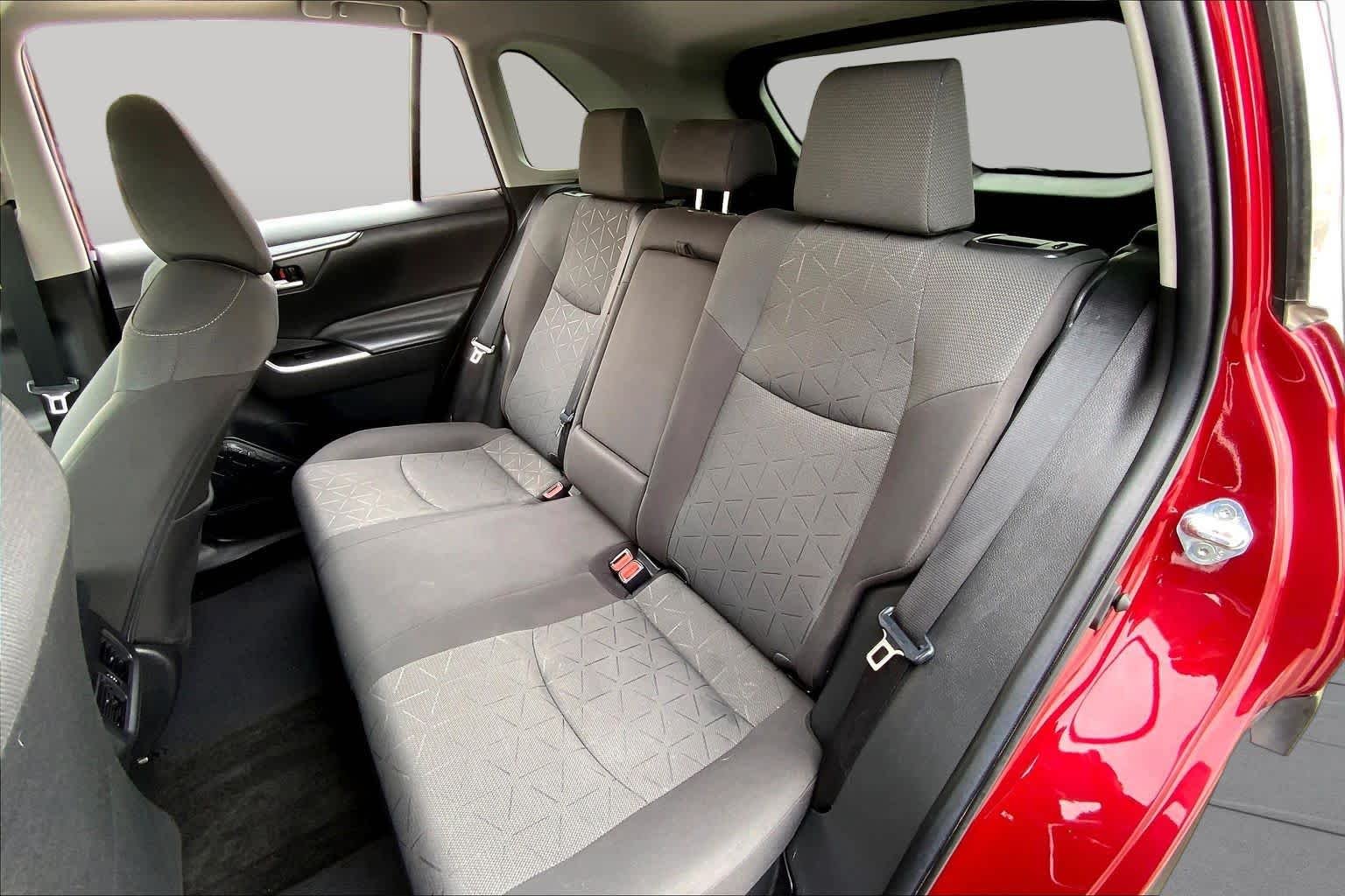 Used 2021 Ruby Flare Pearl Toyota Hybrid XLE image 21