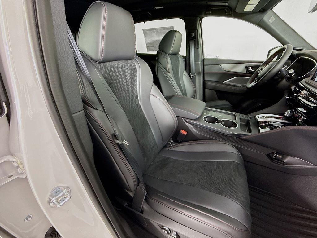 Used 2026 White Acura A-Spec image 31