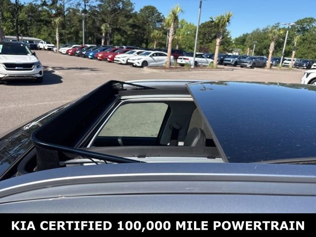 Used 2024 Silver Kia S image 9