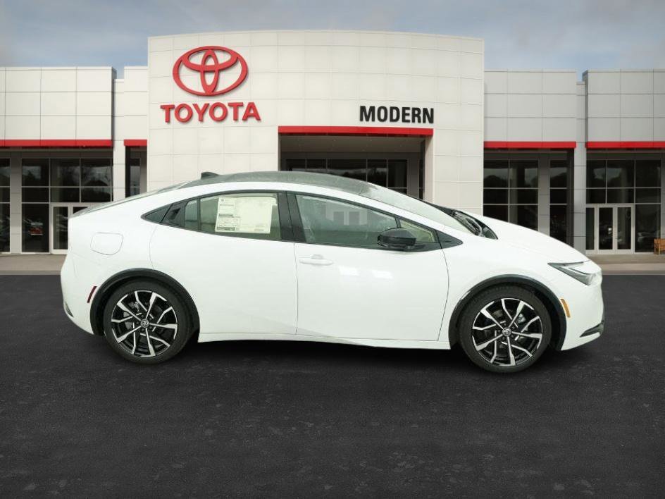 New 2026 Wind Chill Pearl Toyota XSE Premium image 26