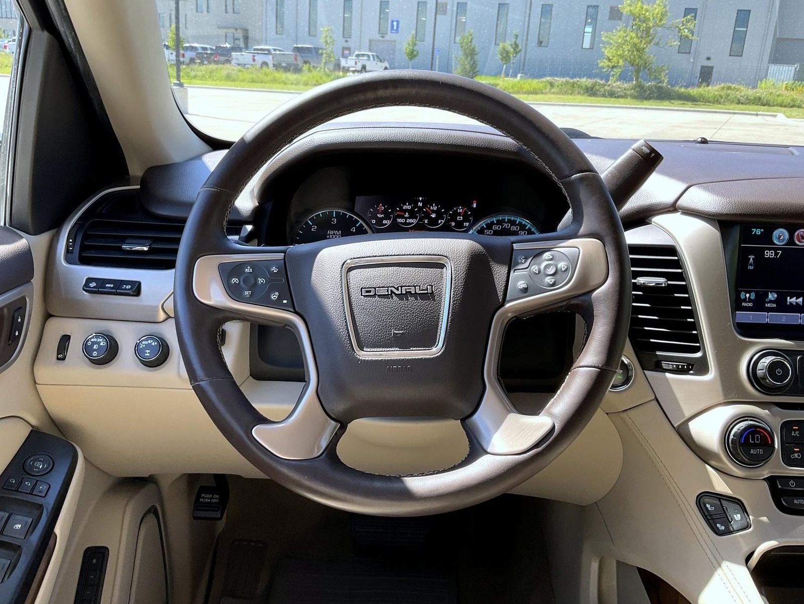 Used 2019 White GMC Denali image 11