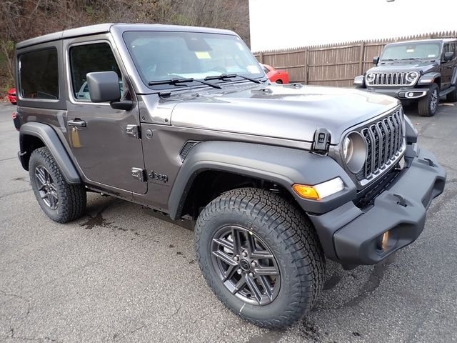 New 2026 Granite Crystal Metallic Clear-Coat Exterior Paint Jeep Sport S image 9