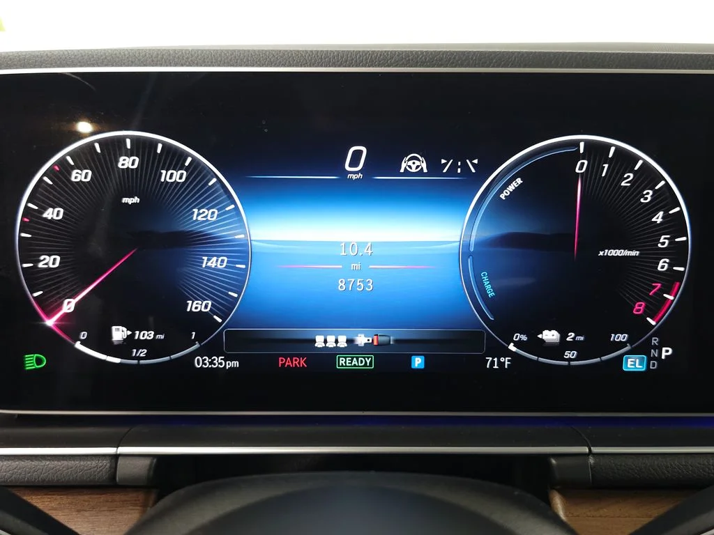 Used 2025 Polar White Mercedes-Benz GLE 450e image 14