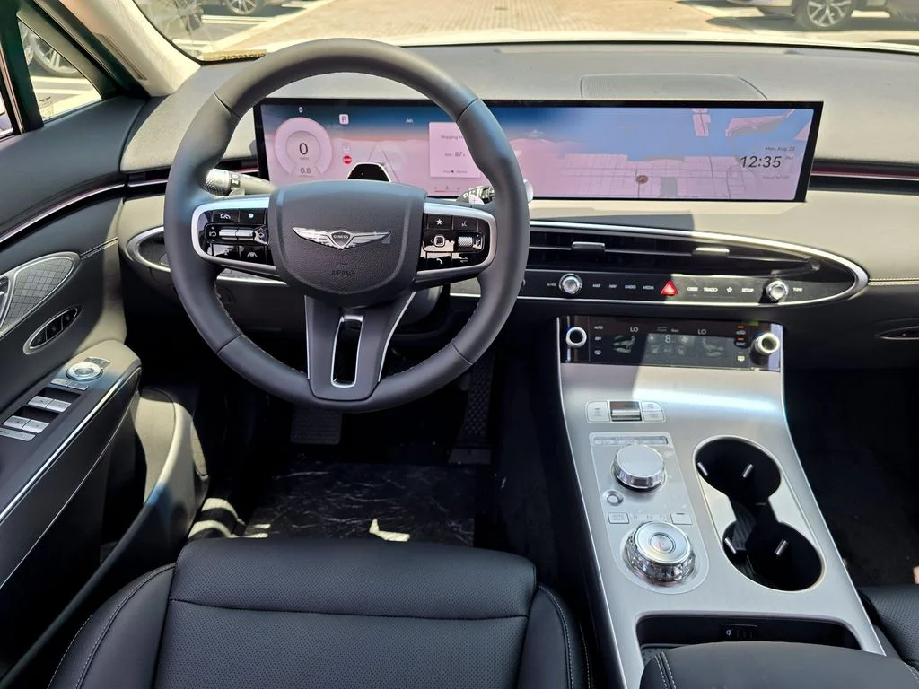 New 2026 White Genesis 2.5T Select image 9