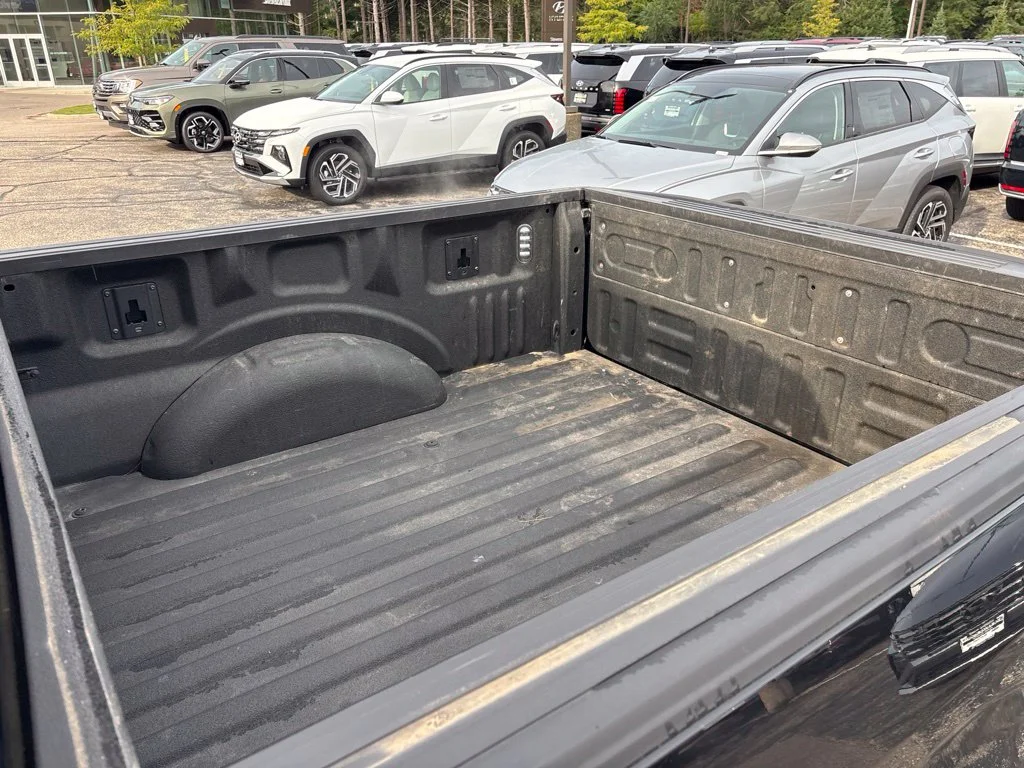 Used 2015 Tuxedo Black Metallic Ford XLT image 26