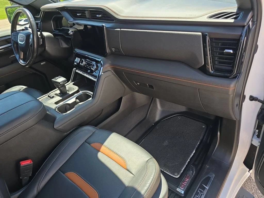Used 2023 Summit White GMC AT4 image 30